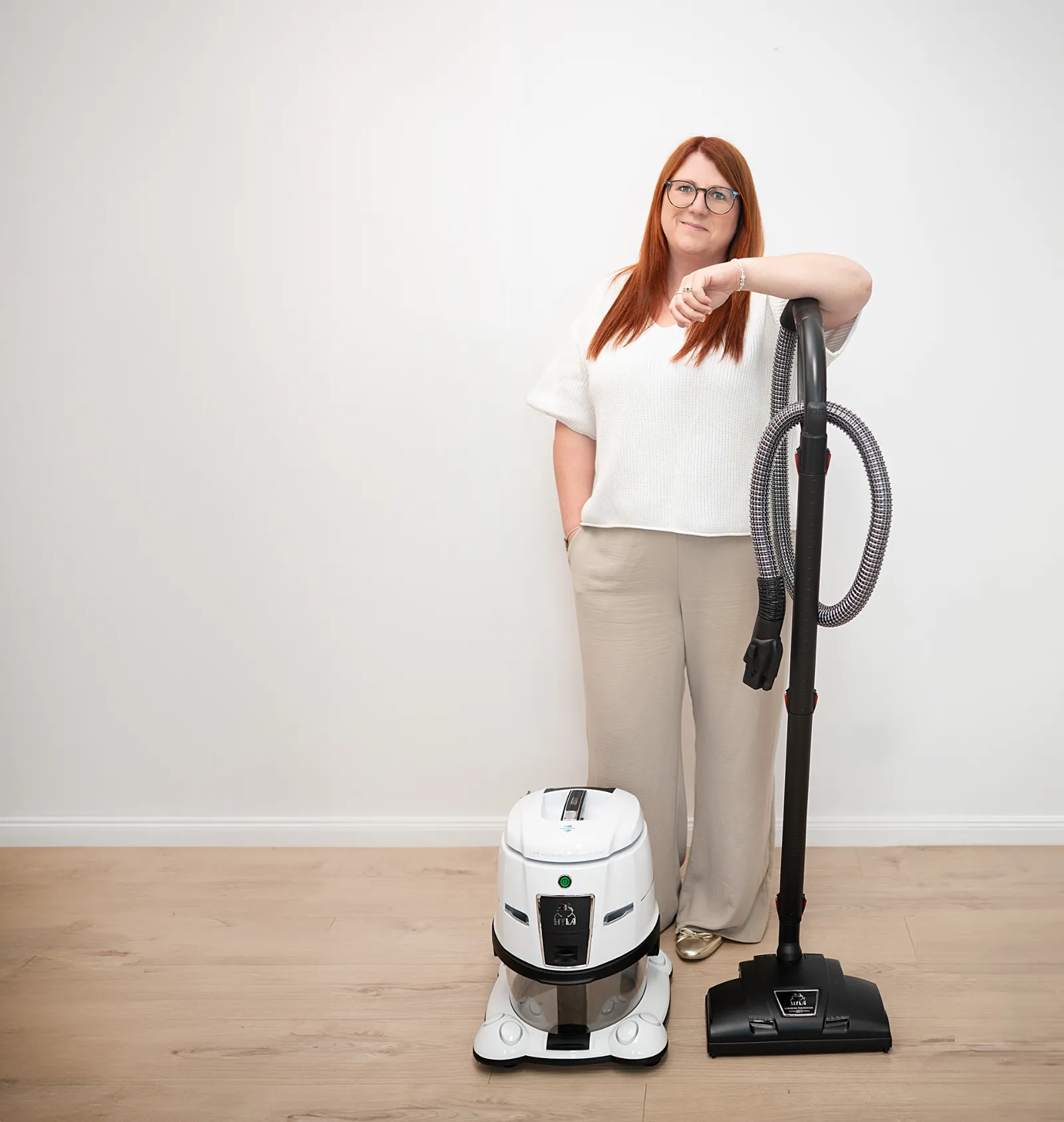 Daniela Wolf mit dem HYLA System